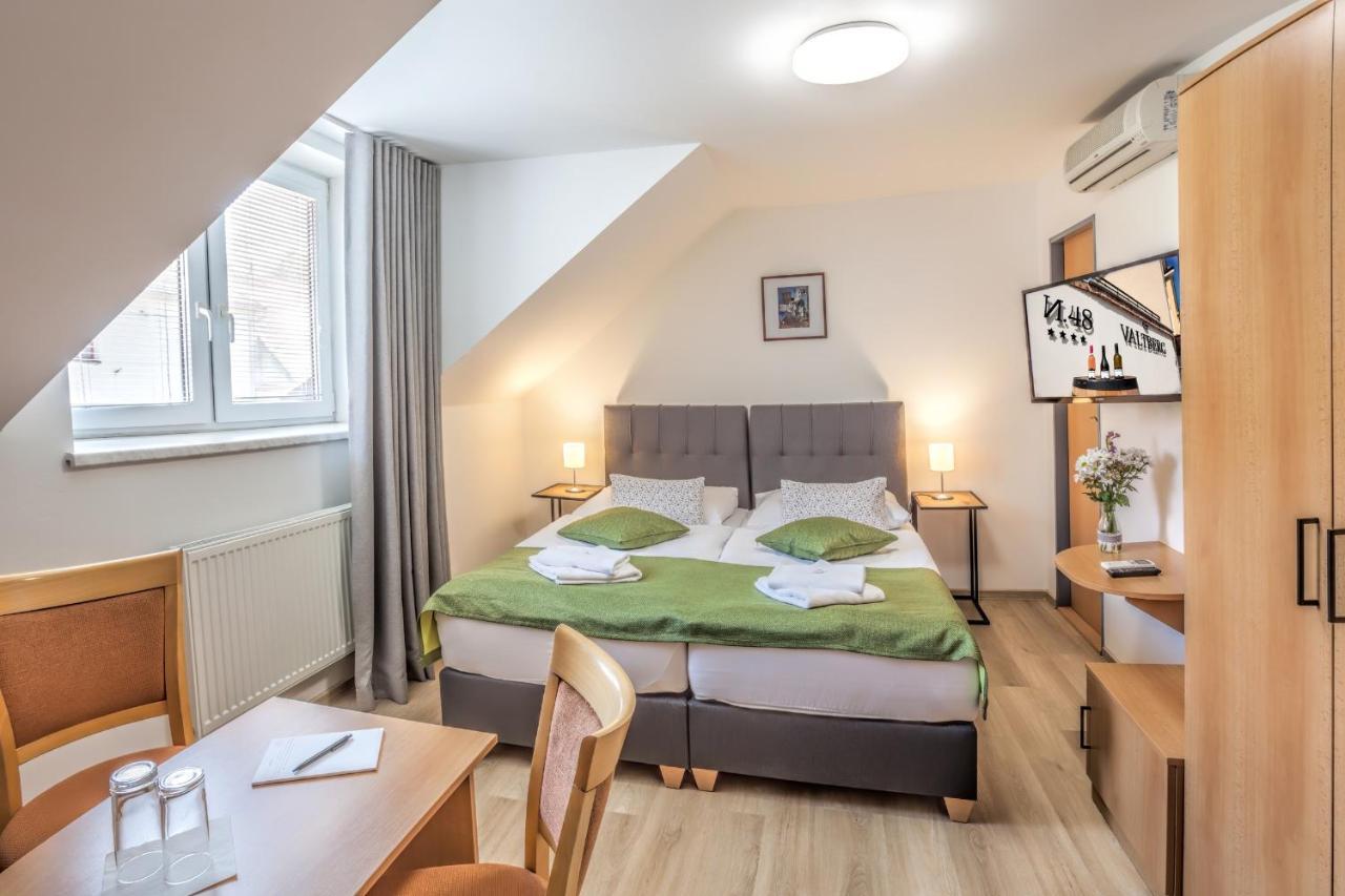 Resort Valtberg - Depandance 瓦尔季采 外观 照片